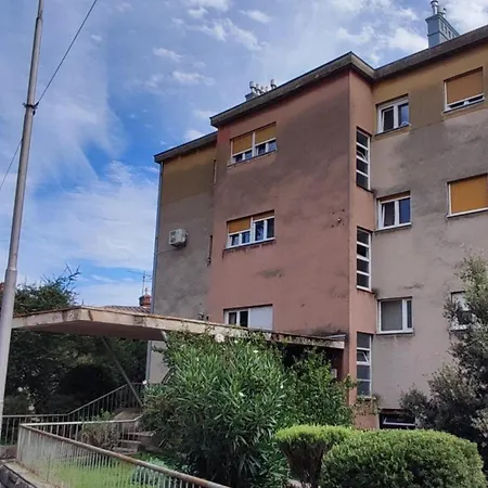 Tonka Apartment