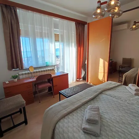 Tonka Apartment